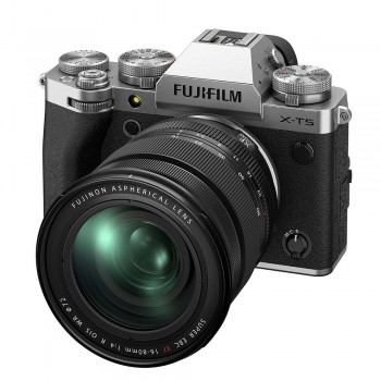 FUJIFILM HYBRIDE X-T5 + XF...